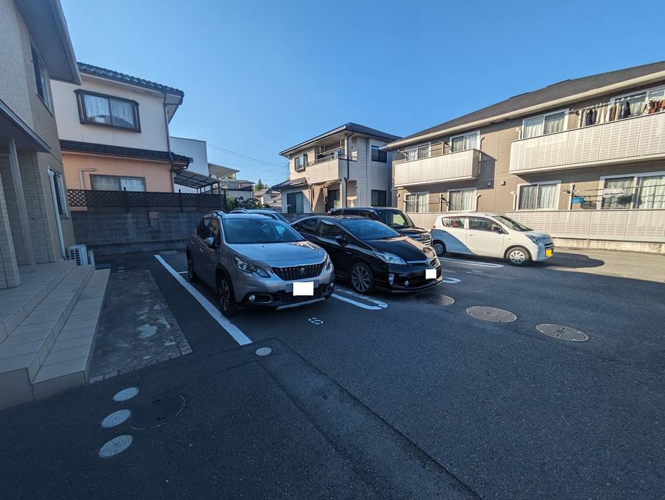 駐車場　駐車場