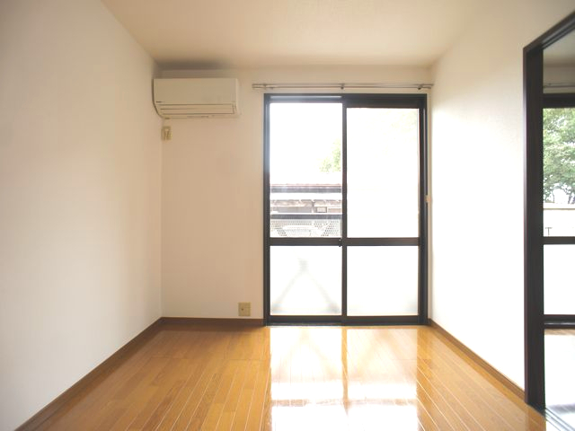 居室・リビング　快適に過ごせるダイニングキッチンです♪