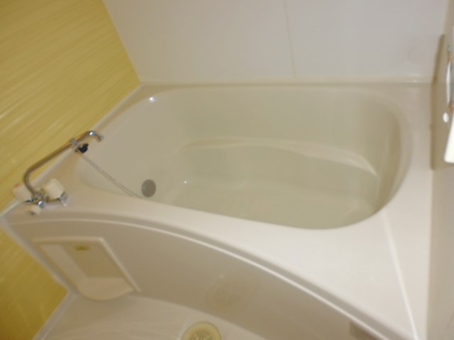 バス・シャワールーム　追い焚きバス