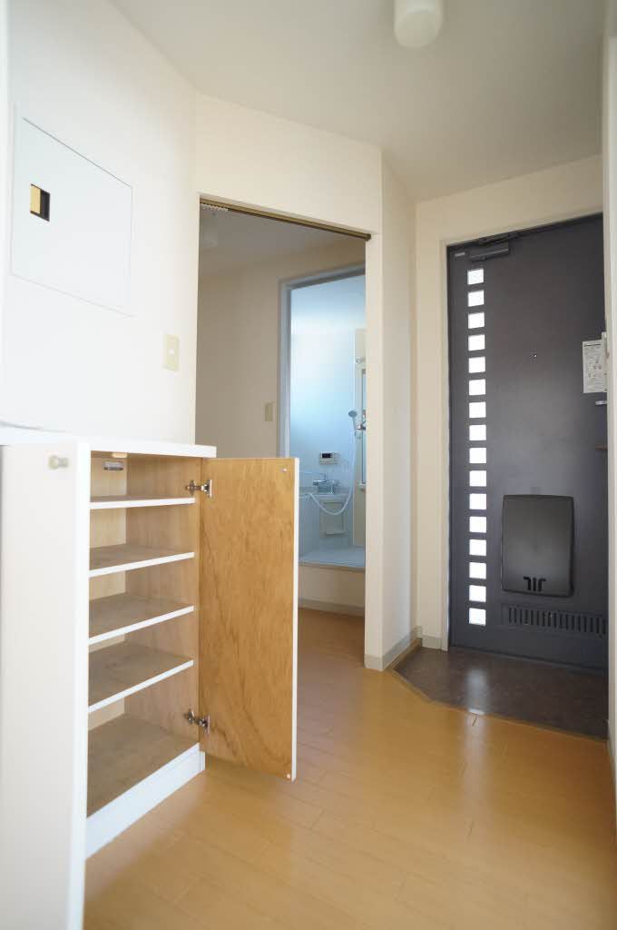 玄関　シューズボックス