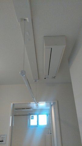 その他設備　室内物干し