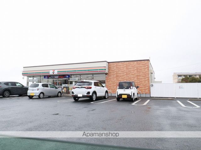 コンビニ　セブンイレブン犬山羽黒朝日店（コンビニ）まで450m