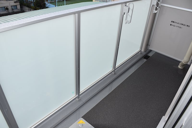 バルコニー　当店は都内全域の家具家電付き物件をご紹介可能です。