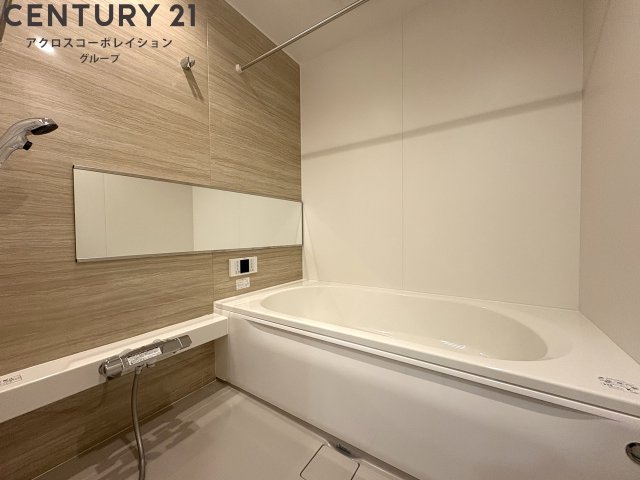 バス・シャワールーム　浴室乾燥機付き！広いお風呂です！