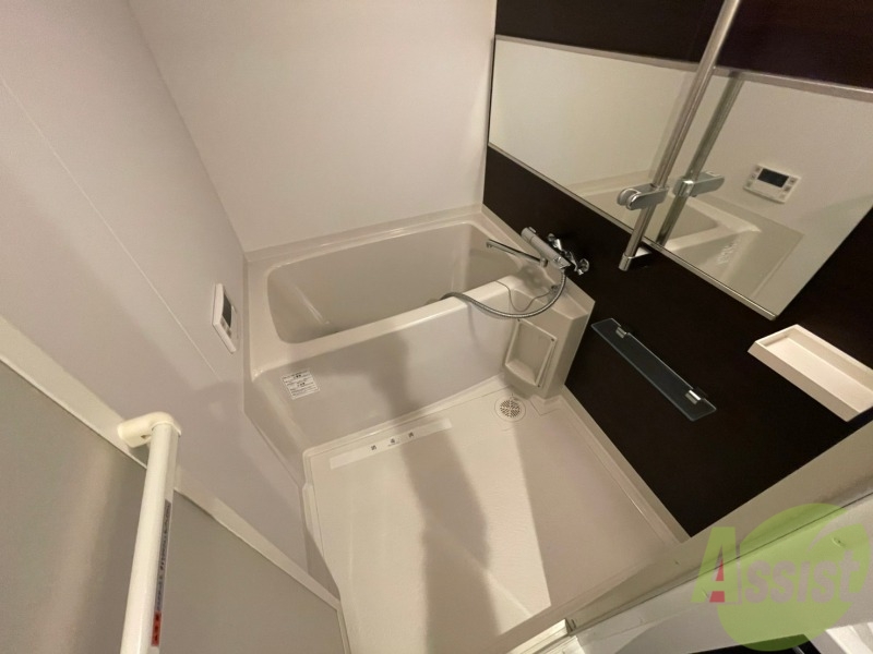 バス・シャワールーム　お風呂です。ゆっくりお風呂につかるのも体に良いですね～