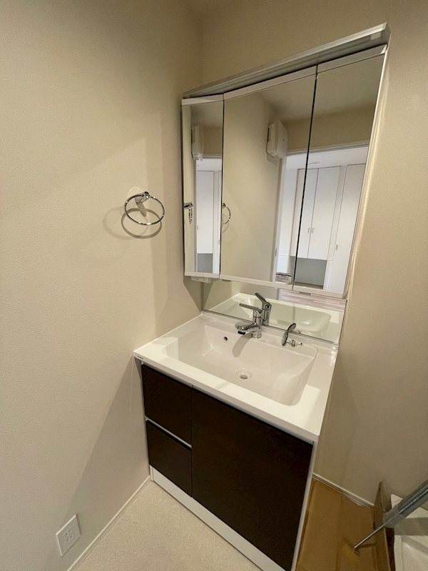 洗面設備　※同施工会社　別物件写真参照※