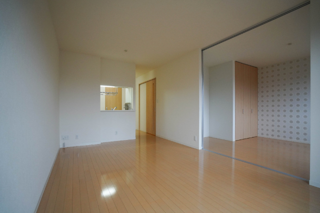 居室・リビング　同じ敷地内別のお部屋