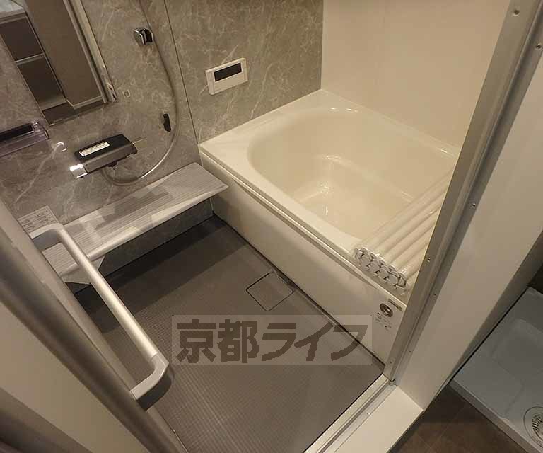 バス・シャワールーム　浴室です。