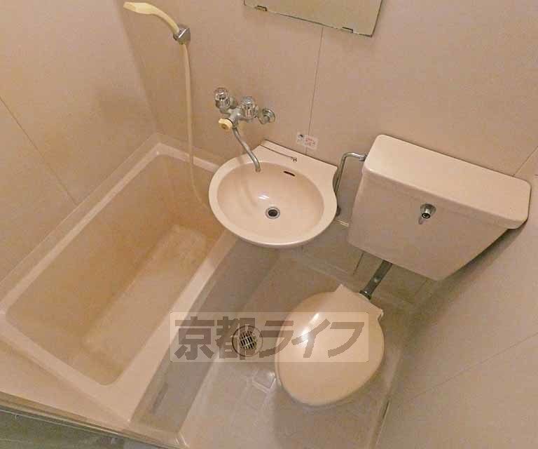 バス・シャワールーム　バスです