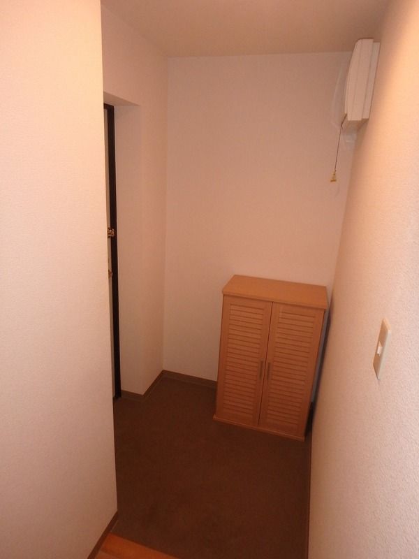 玄関　落ち着いた玄関です