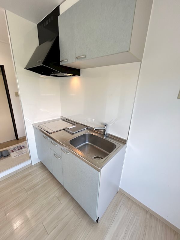 キッチン　※同タイプの他のお部屋です