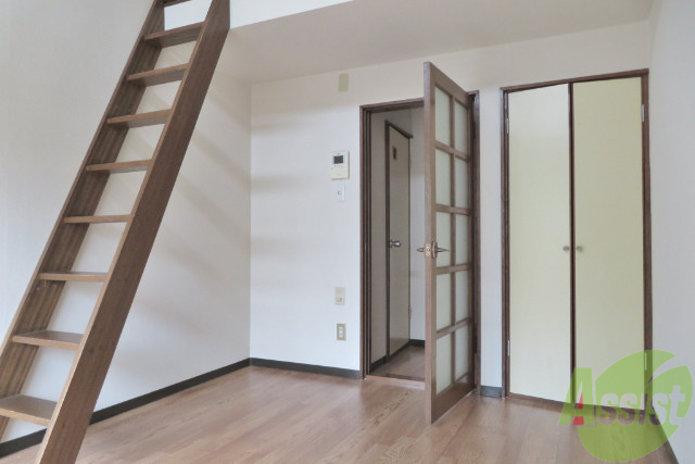 その他部屋・スペース　寝室とリビングは共同です。家具の配置などお考え下さい。