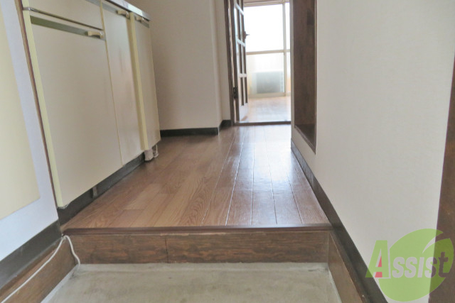 玄関　玄関から撮影しました。イメージを掴んでください。