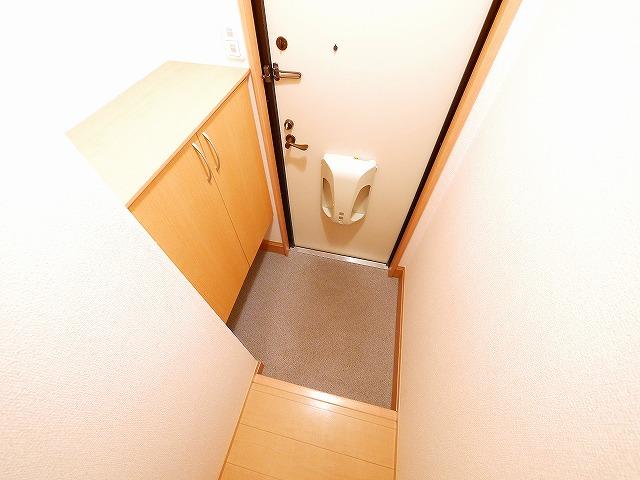 玄関　人感照明センサー付きの玄関です