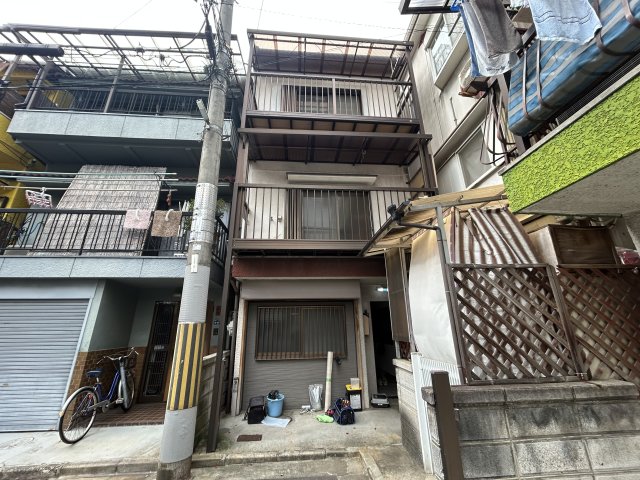 建物外観　落ち着いた雰囲気の外観です