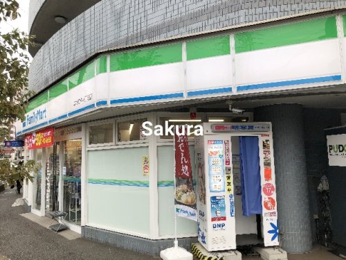コンビニ　ファミリーマート（コンビニ）まで177m