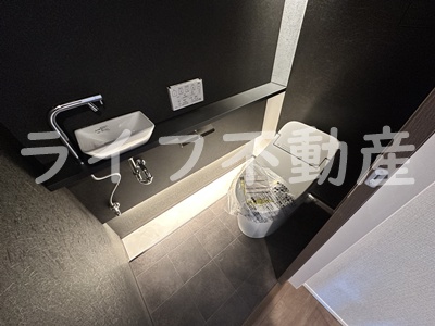 トイレ　落ち着いたトイレです