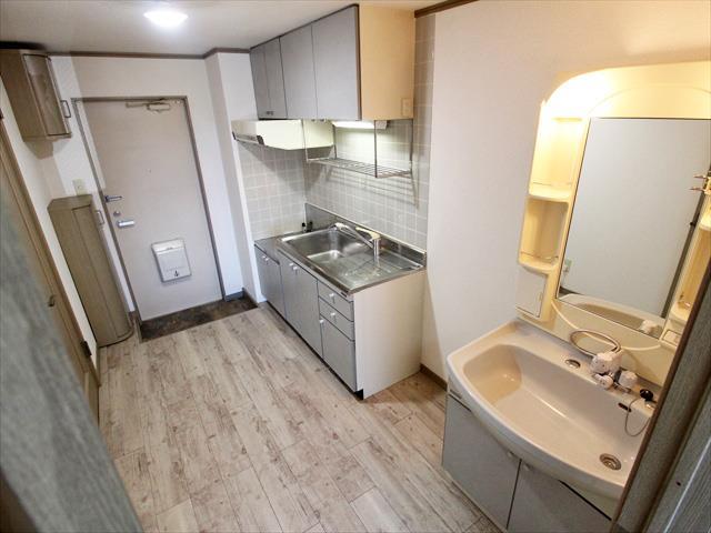 キッチン　松山市南吉田町　スカイハイツＷ　キッチン