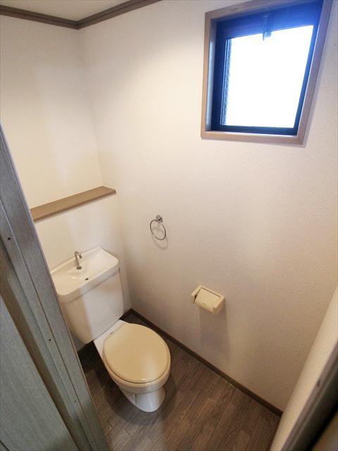 トイレ　松山市南吉田町　スカイハイツＷ　トイレ