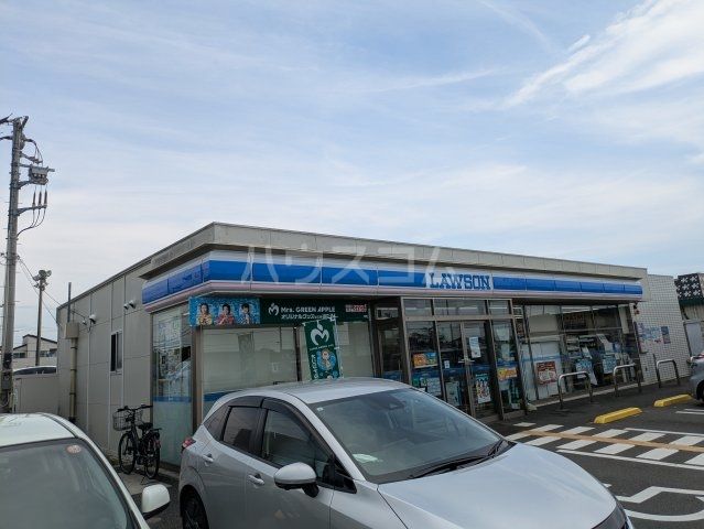 コンビニ　ローソン綾瀬深谷中央店（コンビニ）まで821m