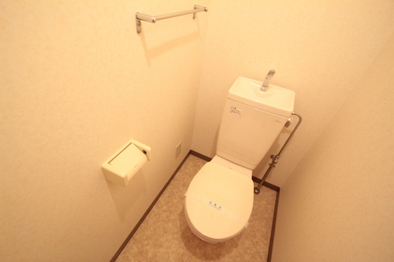 トイレ　※別部屋の写真です
