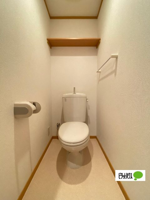 トイレ　３０３