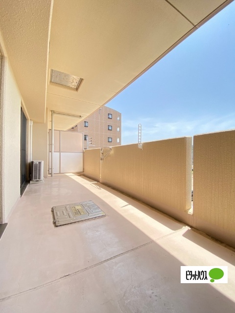 バルコニー　３０３