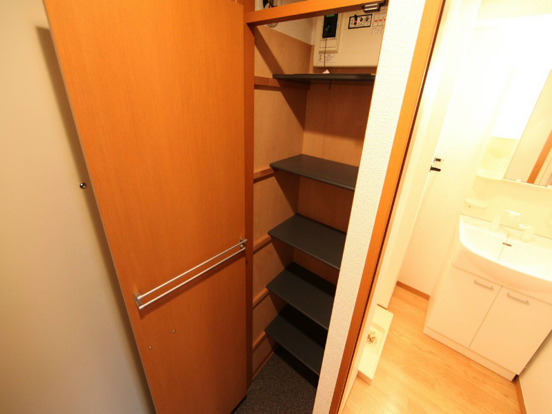 玄関　玄関　シューズボックス