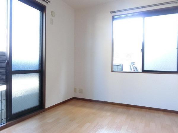 その他部屋・スペース　明るい洋室！