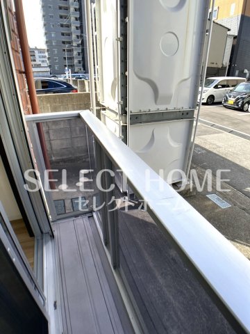 バルコニー　開放的で明るい空間を演出してくれるバルコニーです