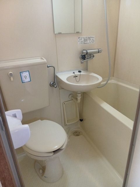 バス・シャワールーム