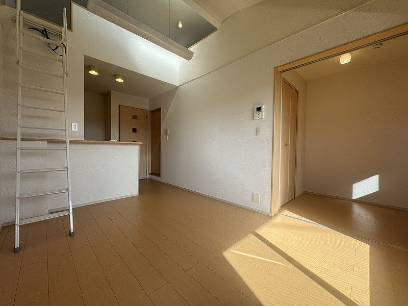 居室・リビング　角部屋写真