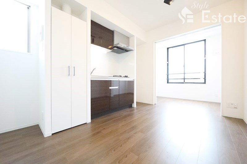 居室・リビング　同仕様内装