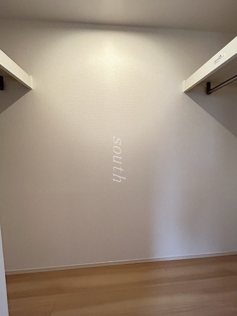 収納　ウォークインクローゼット