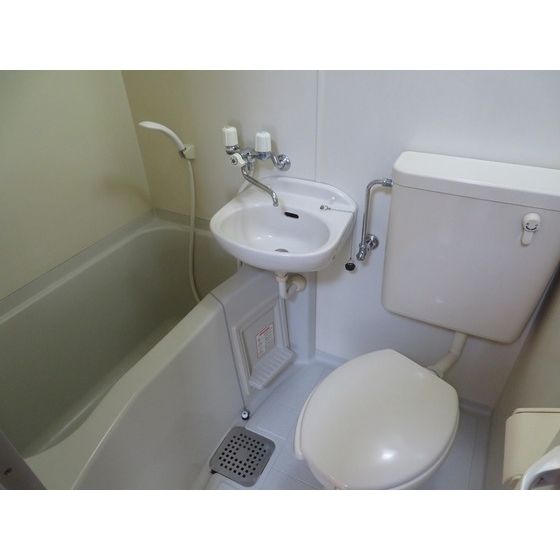 バス・シャワールーム　お風呂です