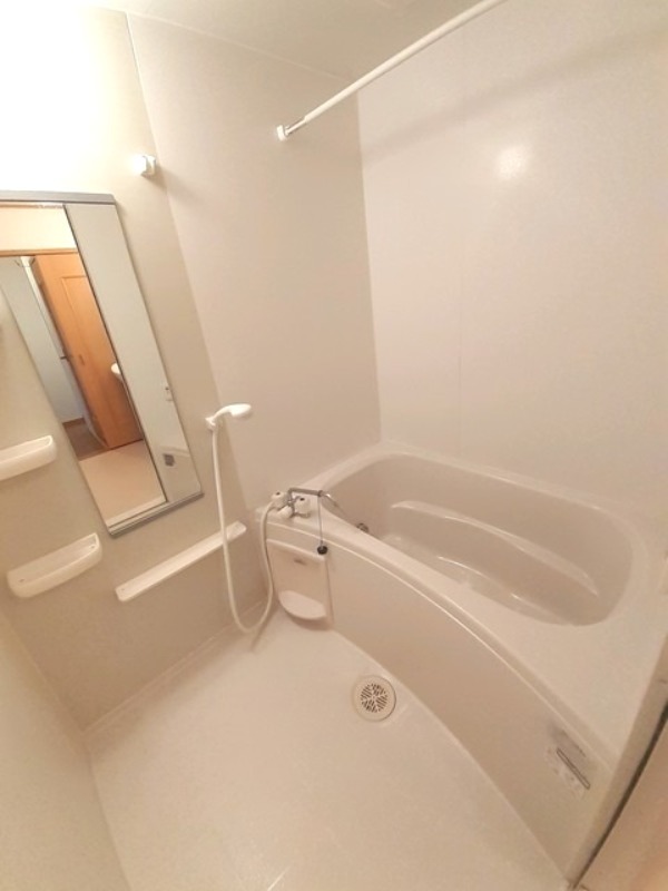 バス・シャワールーム　図面と現状に相違がある場合には現状を優先