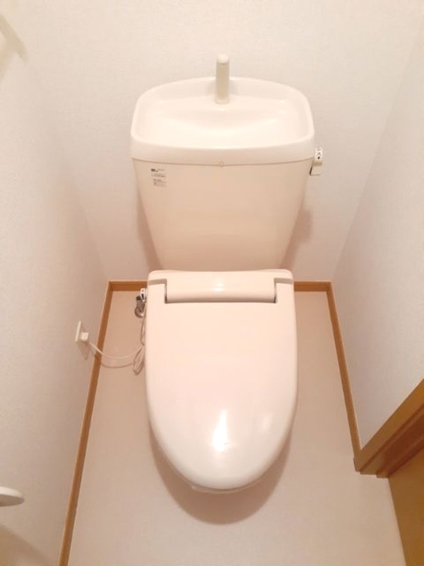 トイレ　図面と現状に相違がある場合には現状を優先