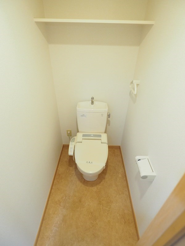 トイレ　バス・トイレはもちろん別。