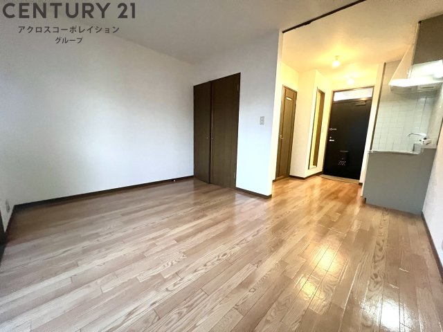 居室・リビング　南向きの洋室です！