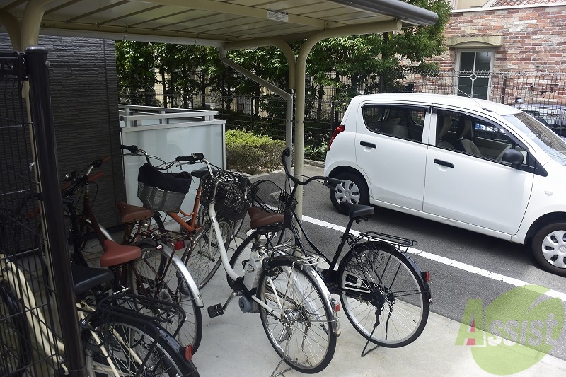その他　駐輪場です。
