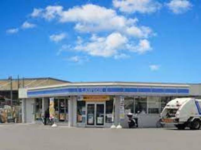 コンビニ　ローソン外環横大路店（コンビニ）まで391m