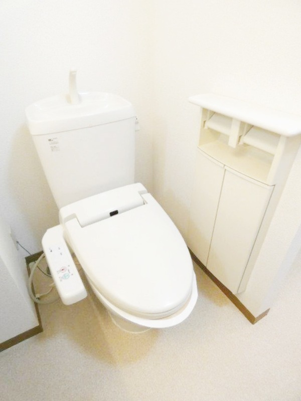 トイレ　図面と現状に相違がある場合には現状を優先