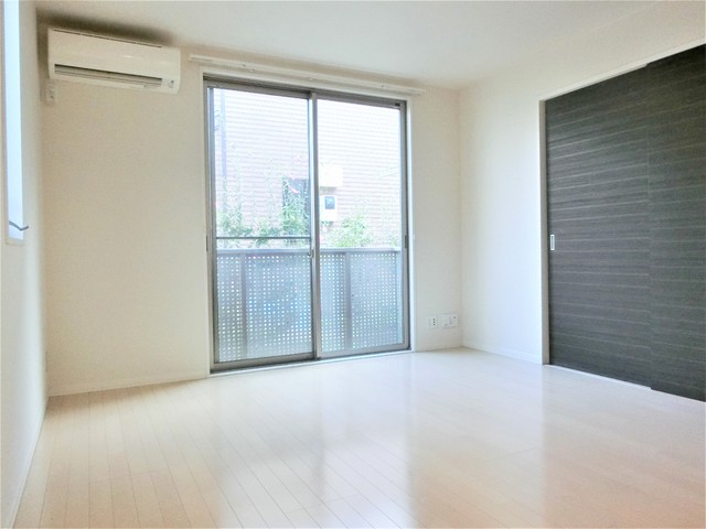 居室・リビング　★南東向き★