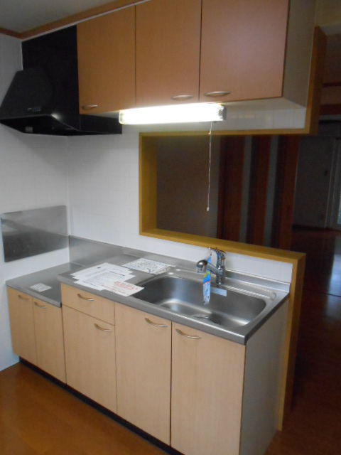 キッチン　対面（カウンター）キッチン・床下収納庫完備