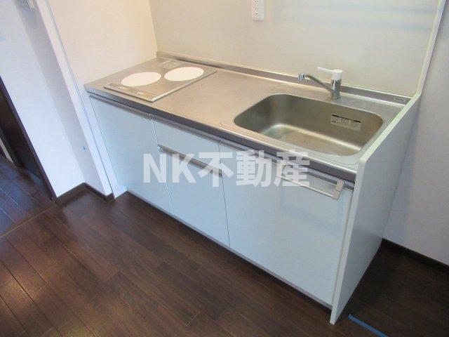 キッチン　コンパクトなキッチンで掃除もラクラク