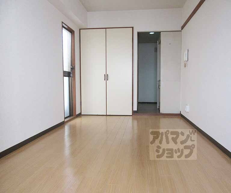 居室・リビング　広いお部屋！