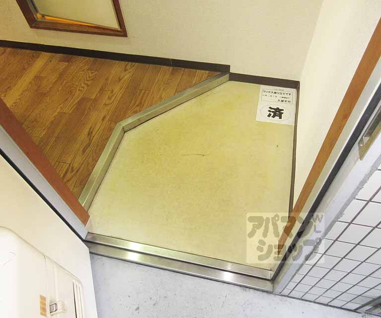 玄関　段差が小さい玄関！