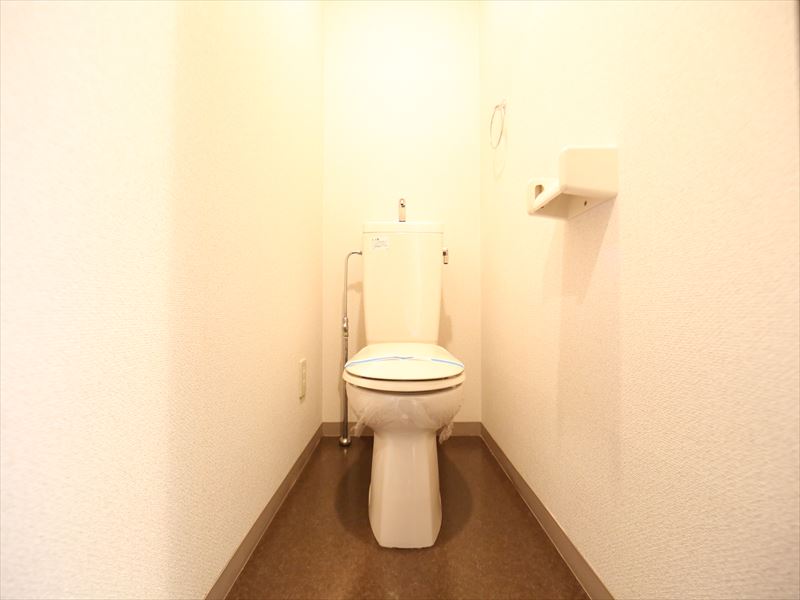 トイレ　トイレ（温水洗浄便座設置可）