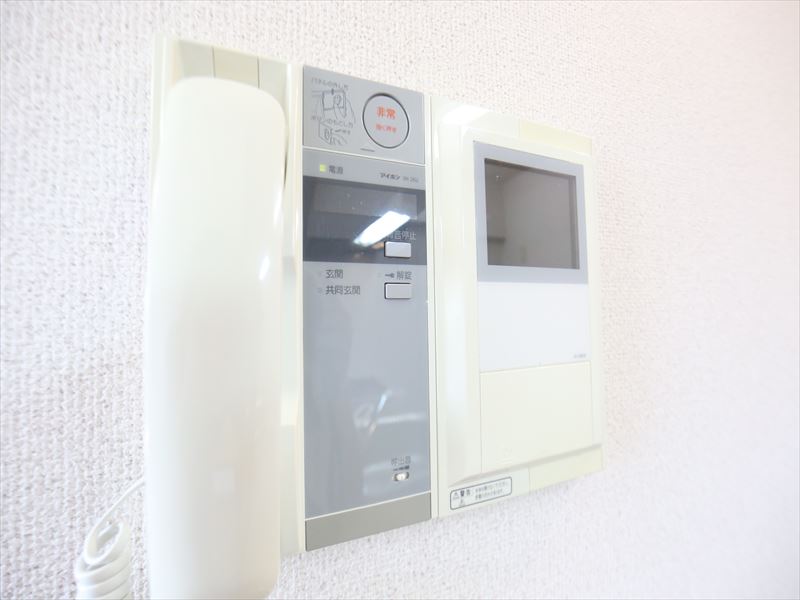 セキュリティ　モニター付きインターホン