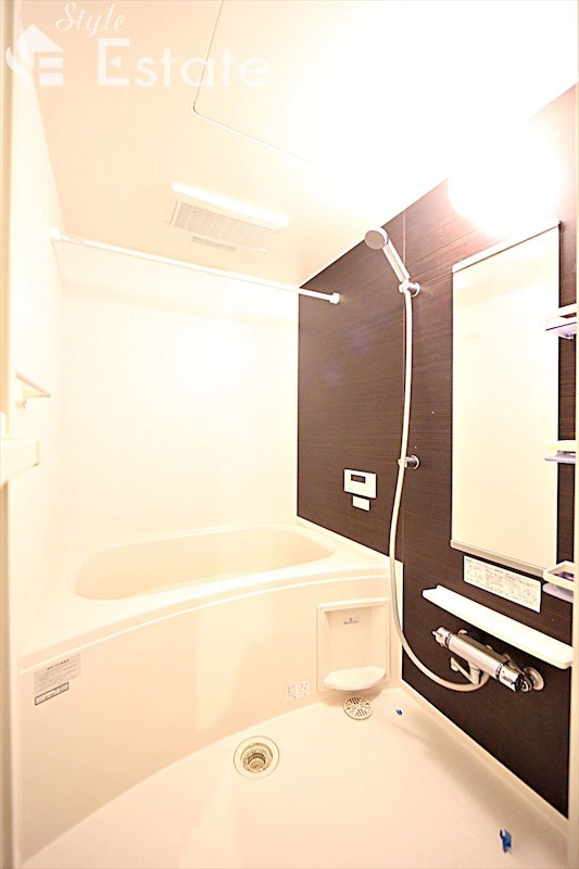 バス・シャワールーム　風呂
